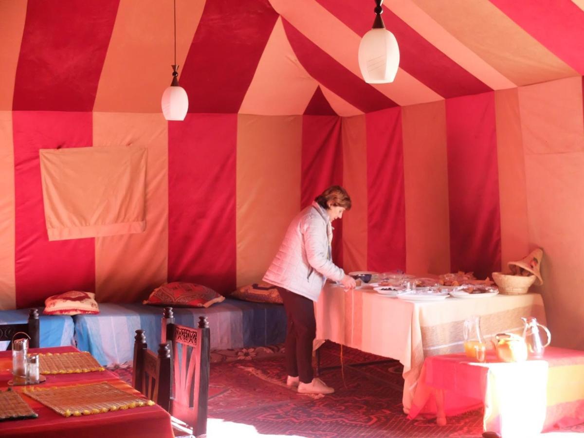 Hotel Sahara Family Camp Merzouga Esterno foto