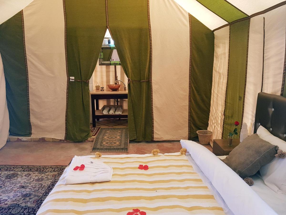 Hotel Sahara Family Camp Merzouga Esterno foto